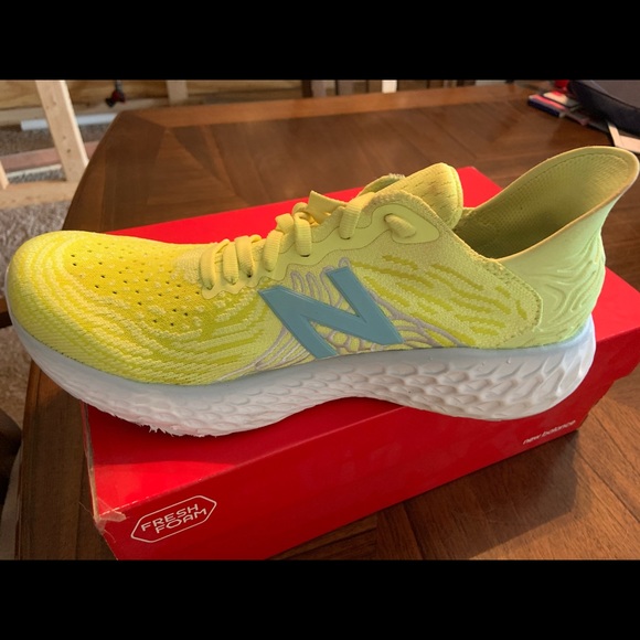 New Balance Fresh Foam 1080v10 Womens - Picture 4 of 8